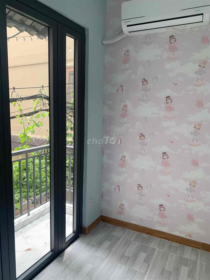 nha 1 trêt 2 lâu 2 phong ngu 2 tollet duong đinh tien hoang p. gia  di