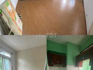 Phòng chung cư cách UEH, BK 15p Q11