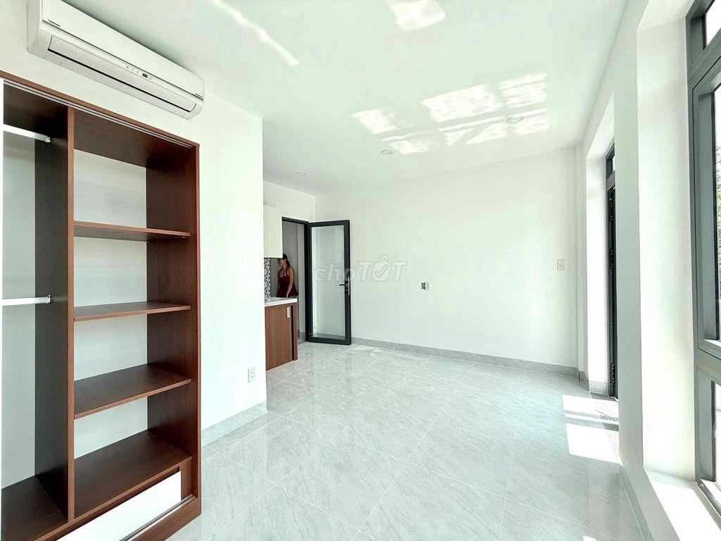 Phòng mới sạch đẹp, thoáng mát, bancol