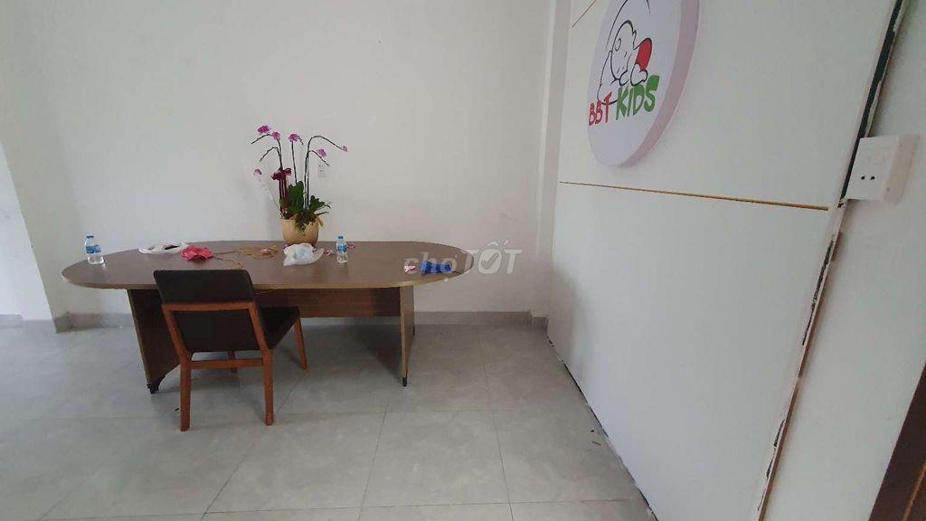 Gấp! Cho thuê văn phòng Gần Đỗ Xuân Hợp