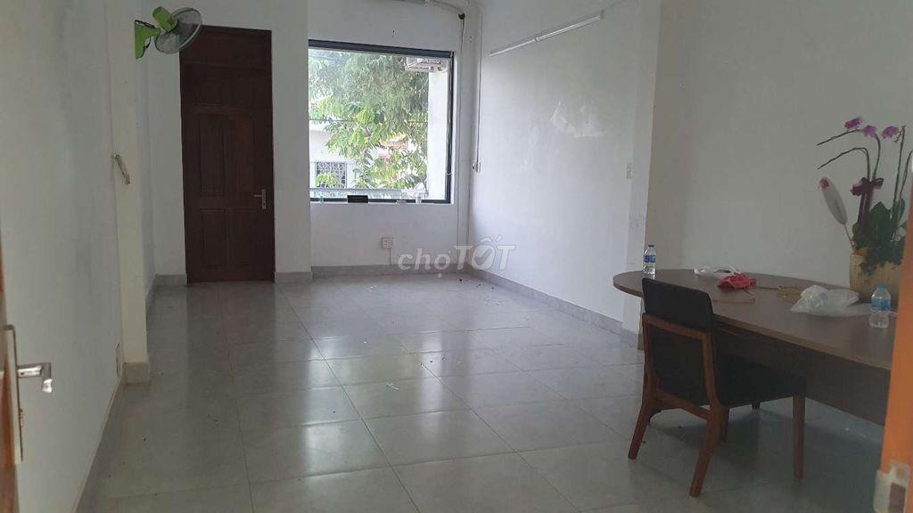 Gấp! Cho thuê văn phòng Gần Đỗ Xuân Hợp