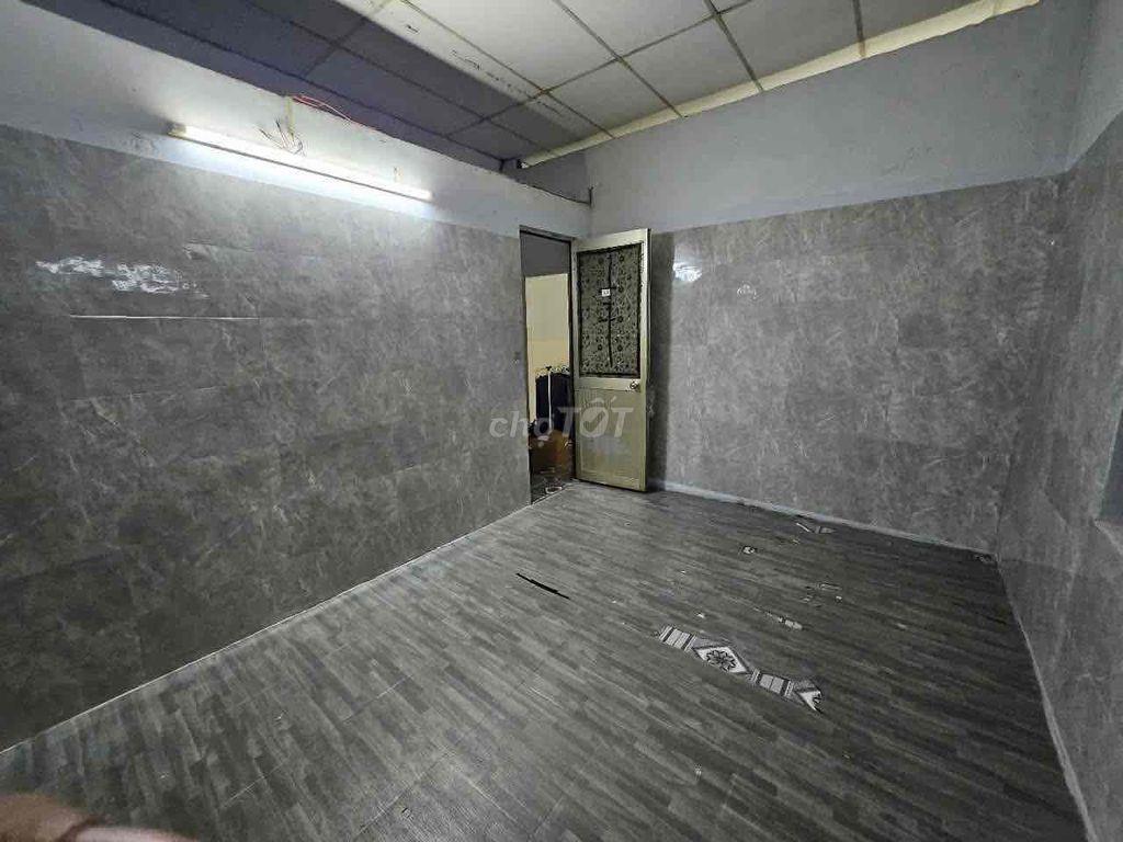 Cho thuê phòng trống. Tôn Đản,Q4