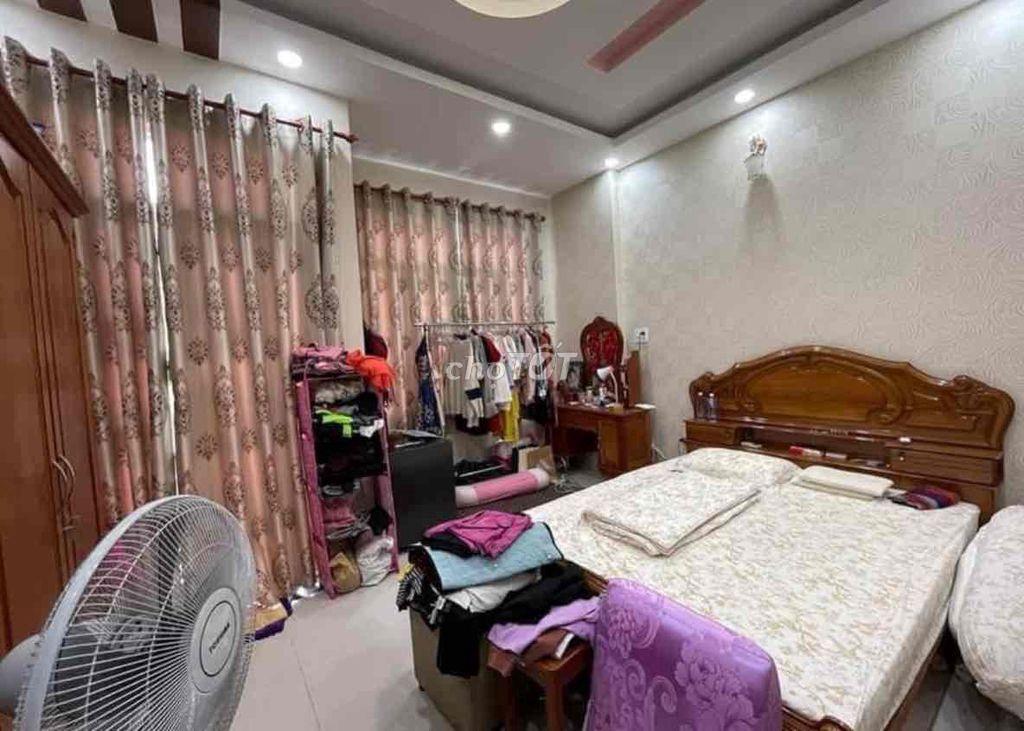 Cần Bán 1 căn nhà Quốc Lộ 50 Bình Chánh 