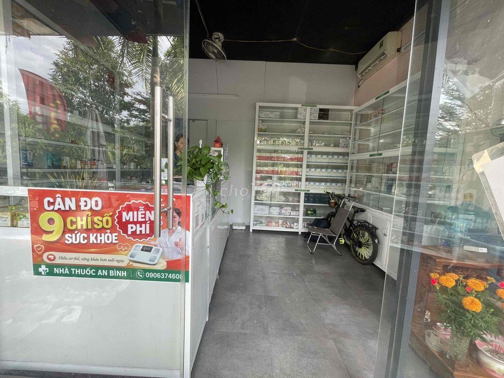 Sang rẻ Nhà Thuốc