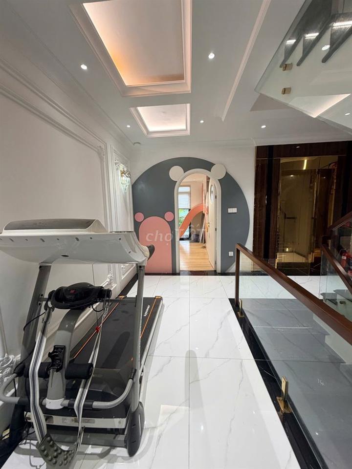 Bán biệt thự smart home cao cấp hồ bơi ấm, thang máy, hầm 2 ô tô