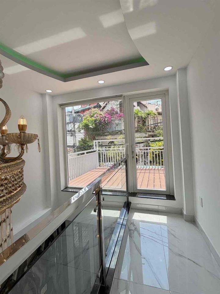 CẦN BÁN NHÀ 4 LẦU, 7 PHÒNG, 6 TOLET, HẺM XE HƠI QUAY ĐẦU, PHÚ NHUẬN