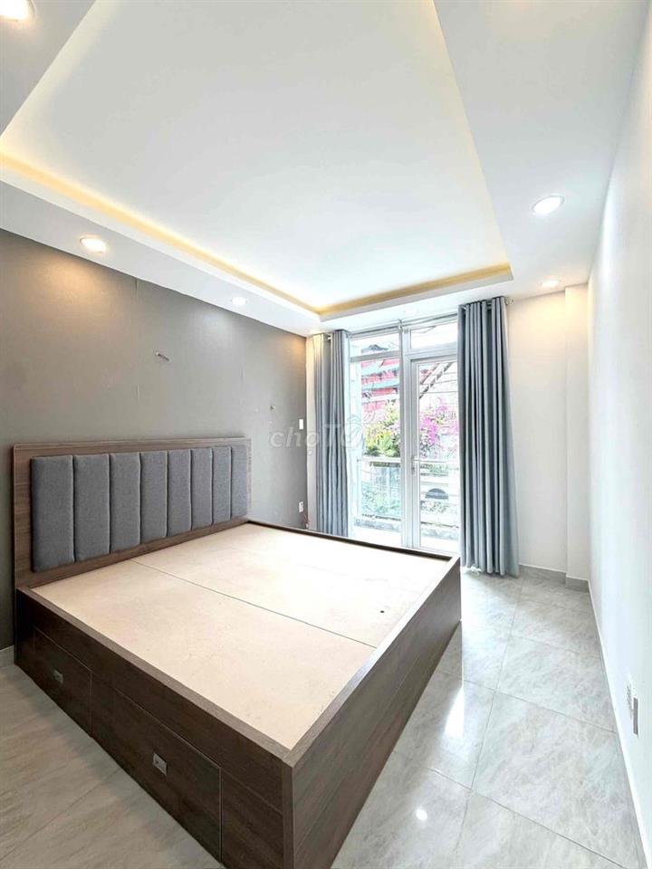 CẦN BÁN NHÀ 4 LẦU, 7 PHÒNG, 6 TOLET, HẺM XE HƠI QUAY ĐẦU, PHÚ NHUẬN