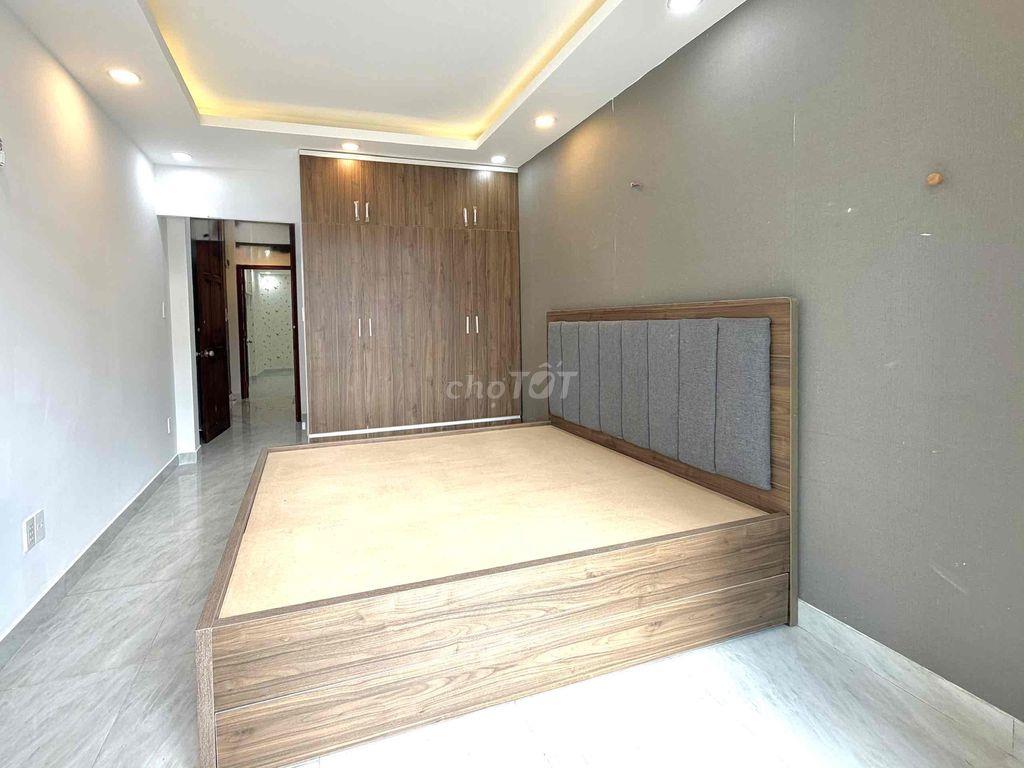 CẦN BÁN NHÀ 4 LẦU, 7 PHÒNG, 6 TOLET, HẺM XE HƠI QUAY ĐẦU, PHÚ NHUẬN
