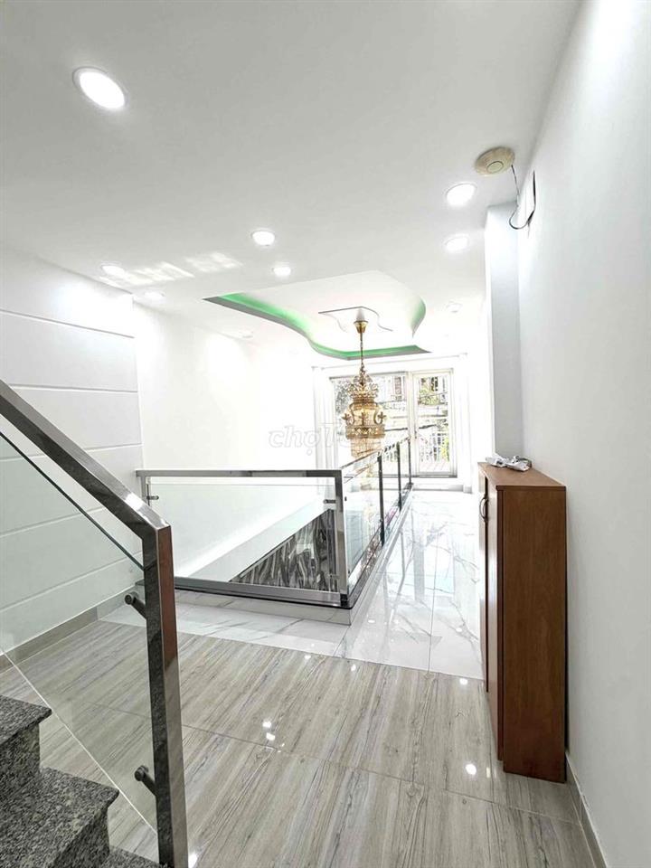 CẦN BÁN NHÀ 4 LẦU, 7 PHÒNG, 6 TOLET, HẺM XE HƠI QUAY ĐẦU, PHÚ NHUẬN