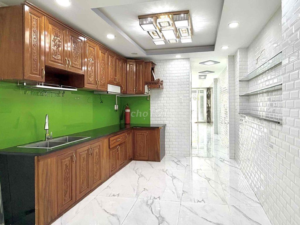CẦN BÁN NHÀ 4 LẦU, 7 PHÒNG, 6 TOLET, HẺM XE HƠI QUAY ĐẦU, PHÚ NHUẬN