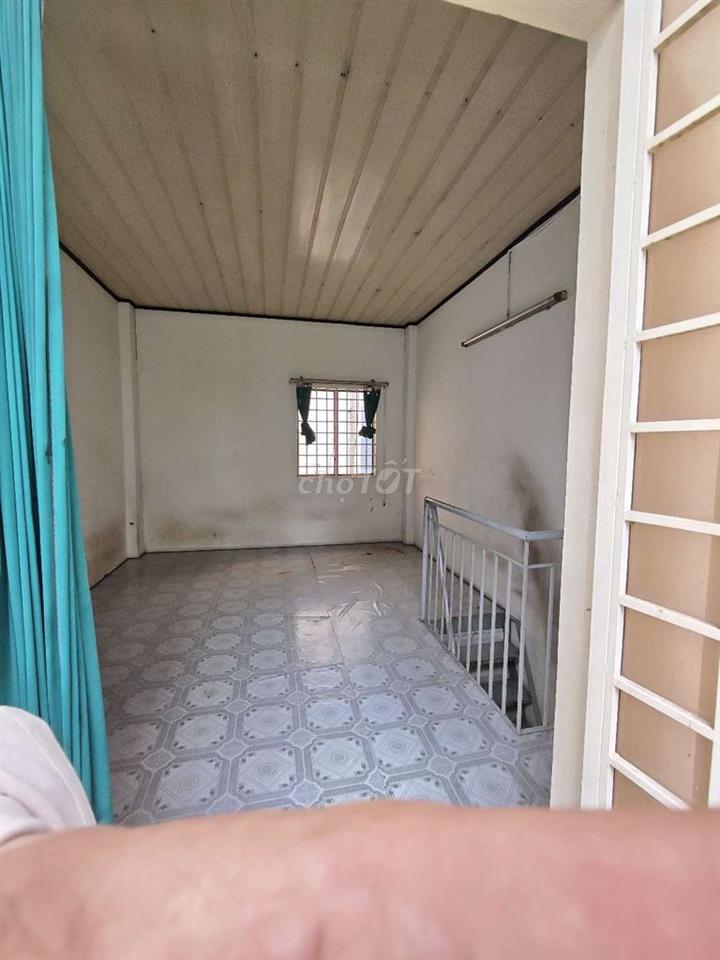Bán nhà nhỏ cấp 4 Phú Nhuận
