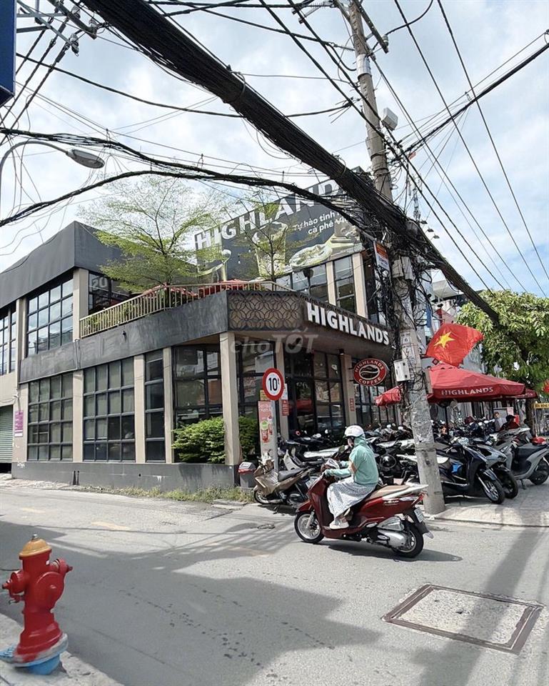 Nhà hẻm Cách nguyễn ánh thủ 50m sổ hồng riêng 