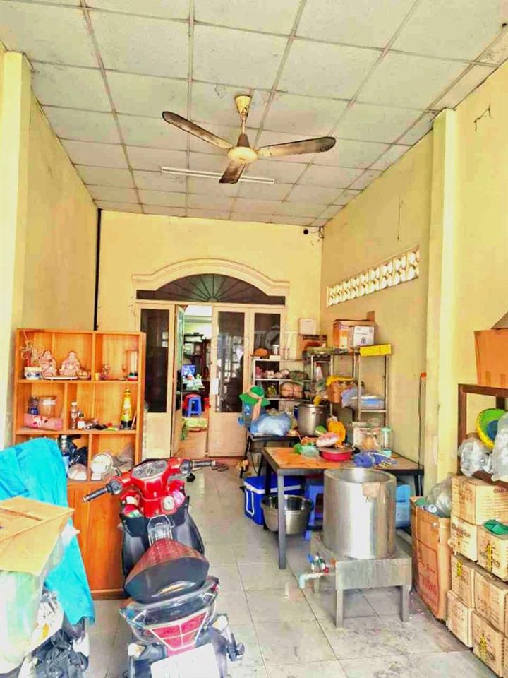 Bán nhà MTKD Hóc Môn 179.7m2 3PN sát Song Hành giá 8.6 tỷ