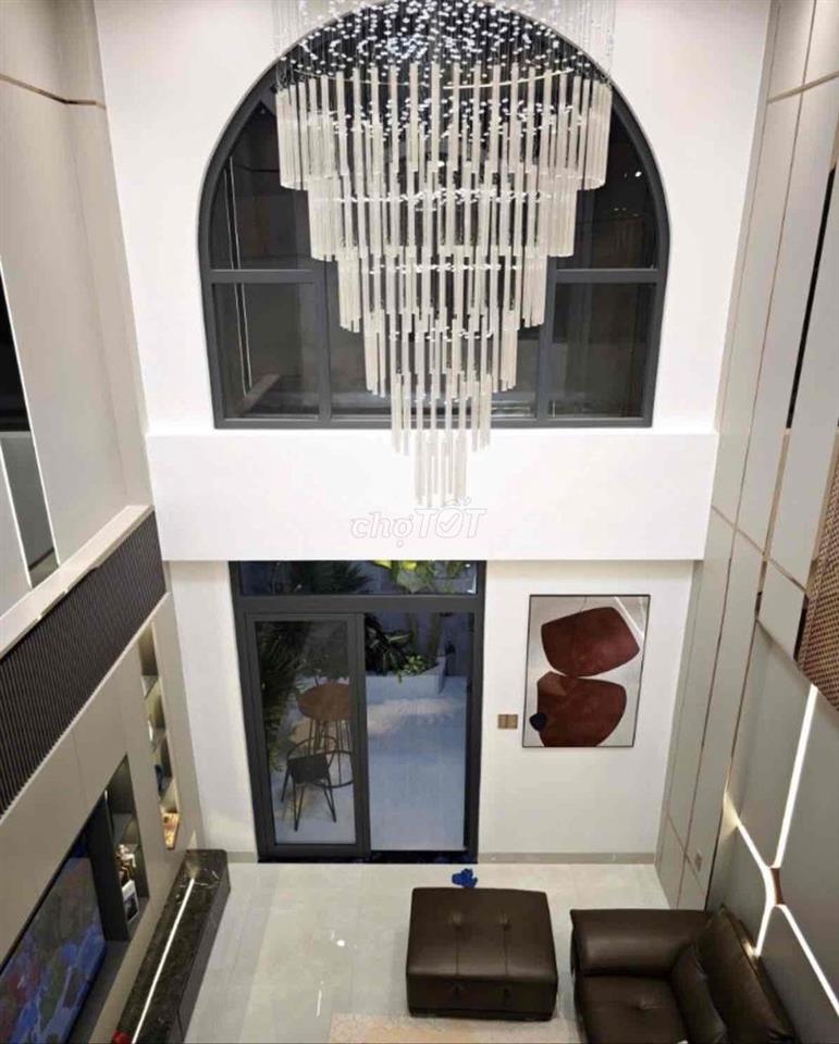 Bán nhà mới An Nhơn 4x21m, 3 lầu có thang máy, ô tô vào nhà – giá 14,6