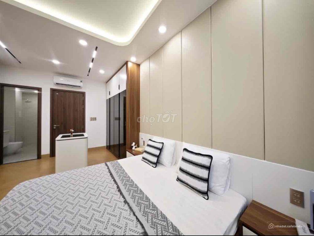 Bán nhà mới An Nhơn 4x21m, 3 lầu có thang máy, ô tô vào nhà – giá 14,6