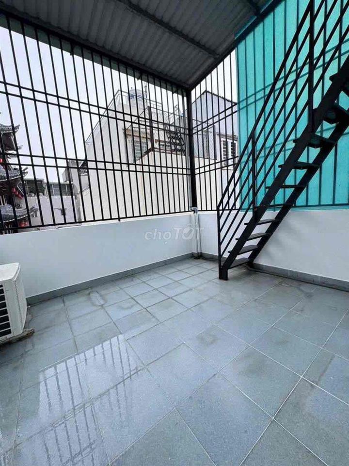 NHÀ MỚI ĐẸP TẶNG NỘI THẤT SANG XỊN