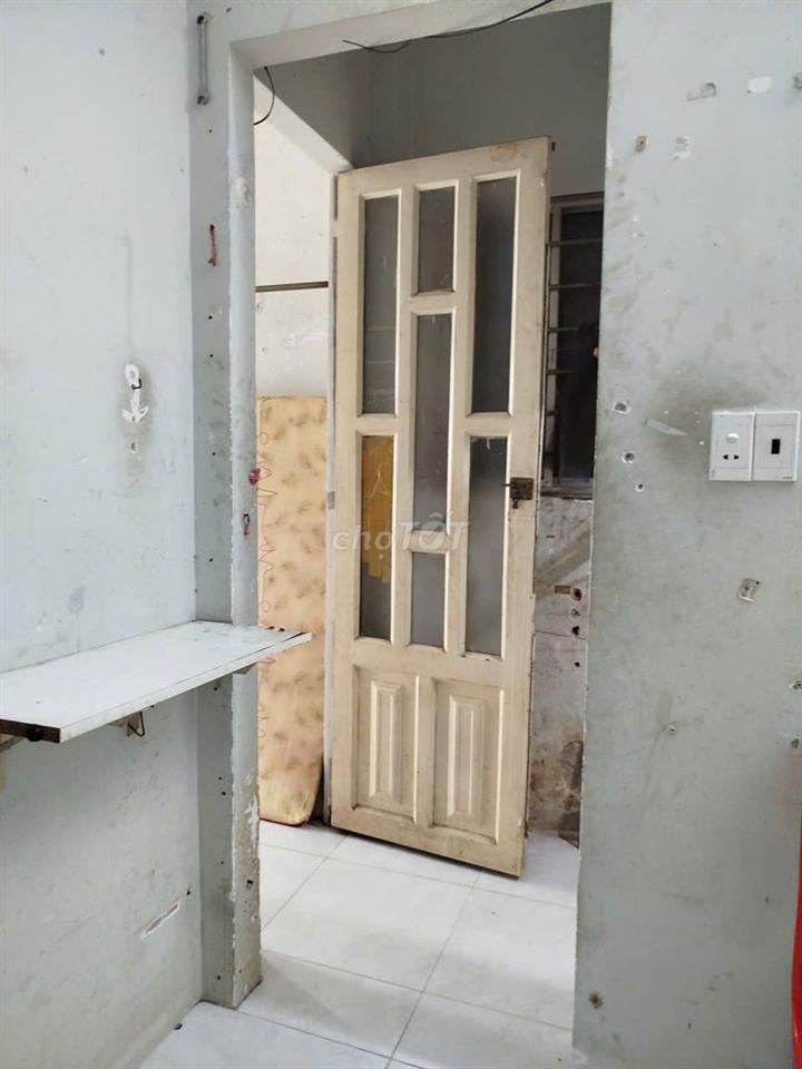 Nhà trọ quận tân phú yên tĩnh, gần chợ
