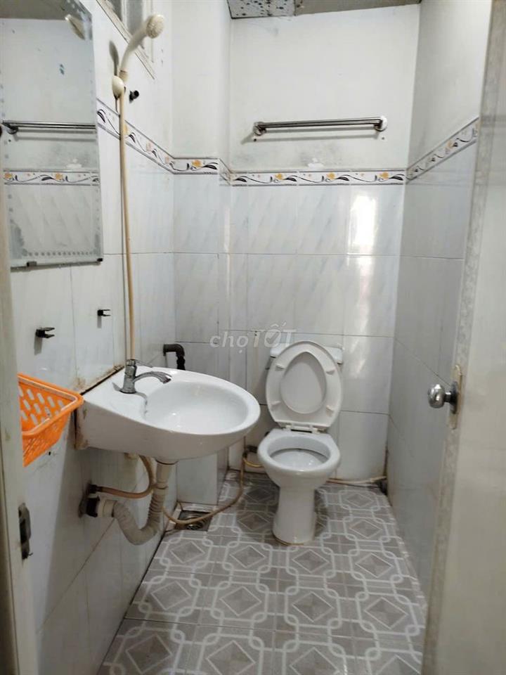 Nhà trọ quận tân phú yên tĩnh, gần chợ