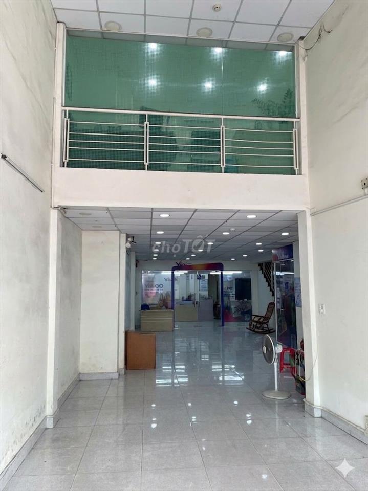 CHO THUÊ NHÀ MẶT TIỀN TRUNG TÂM QUẬN 3 - NGAY CHỢ HOÀ HƯNG (400m²)
