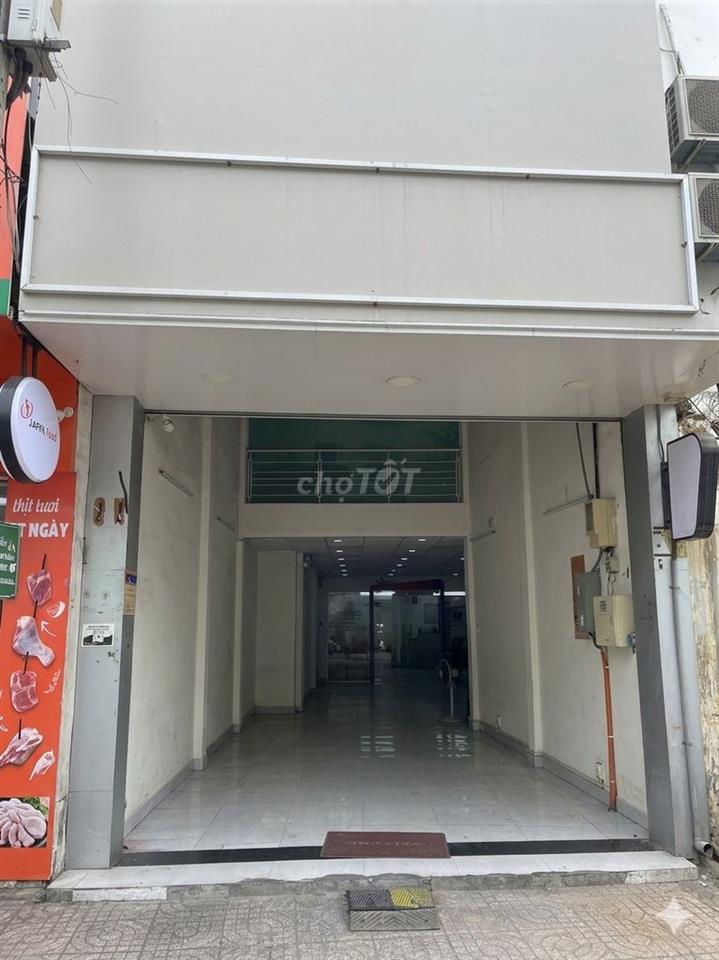 CHO THUÊ NHÀ MẶT TIỀN TRUNG TÂM QUẬN 3 - NGAY CHỢ HOÀ HƯNG (400m²)