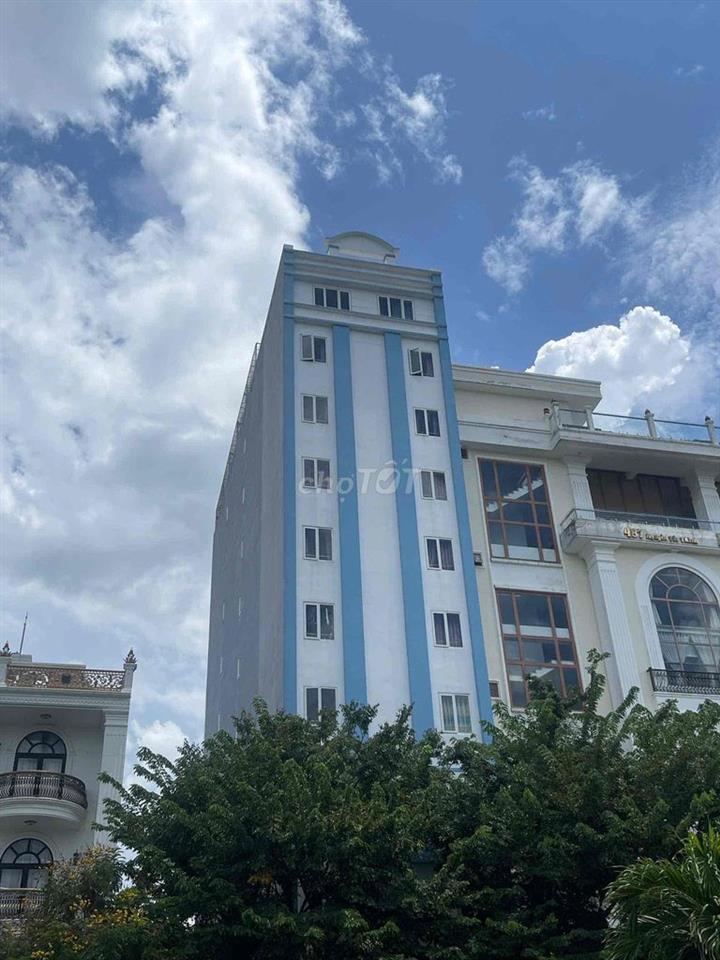 Cho thuê nguyên căn Nguyễn Tất Thành