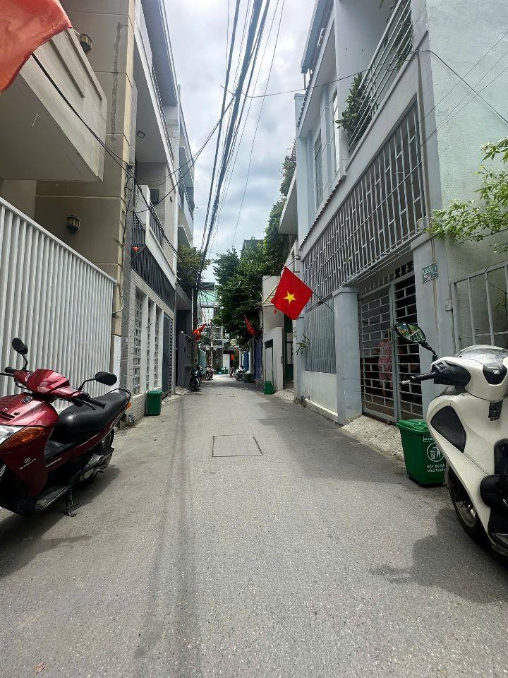 🔥🔥CHỈ NHỈNH 2 Đ- NHÀ CÁCH Ô TÔ ĐẬU 15 BƯỚC CHÂN Ở NGUYỄN PHƯỚC NGUYÊN  - HÀNG XÓM THÂN THIỆN.
