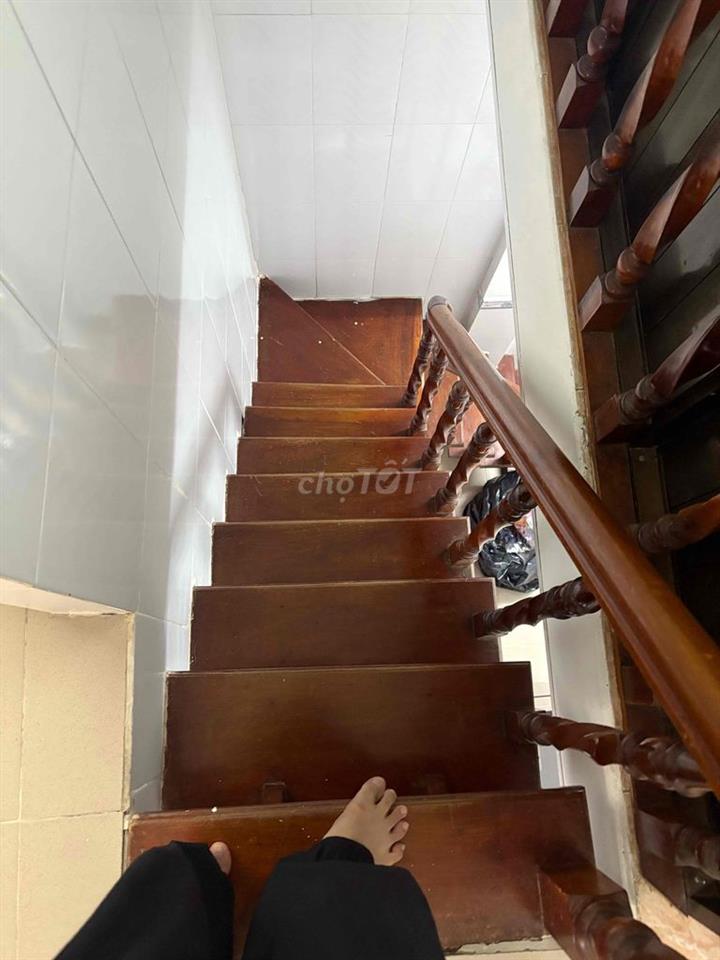 cho thuê nhà nguyên căn q1