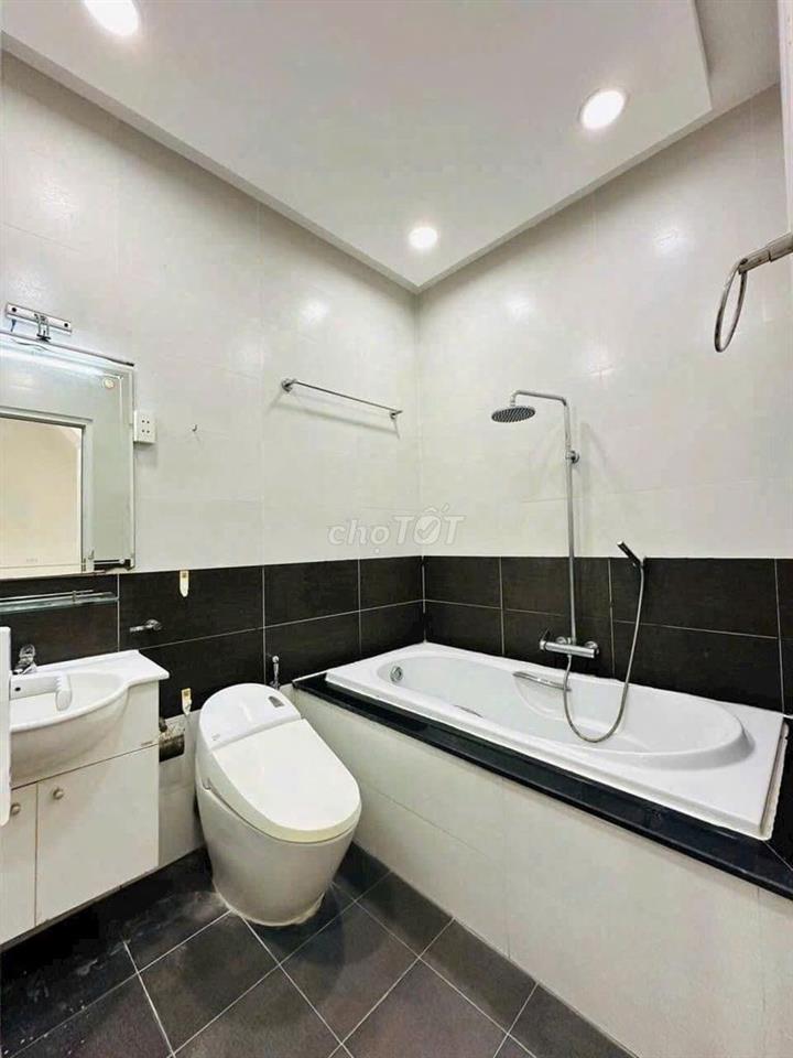 Cần cho thuê nhà HXH 1050/3A Quang Trung P.8 Q.Gò Vấp