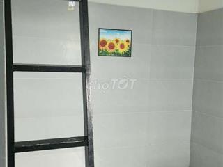 Tìm bạn nữ ở ghép phòng