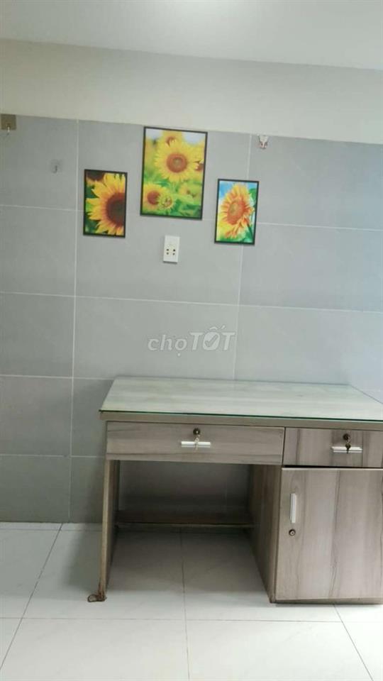 Tìm bạn nữ ở ghép phòng