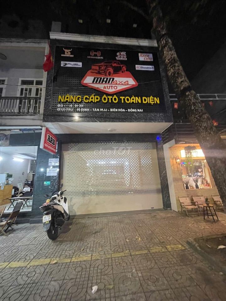 Cần bán nhà mặt tiền đường Trương Định