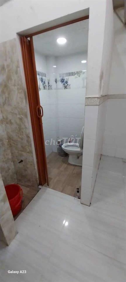 nhà thoáng mát, sạch sẽ.Khu vực an ninh 