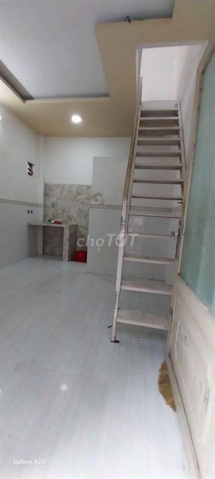 nhà thoáng mát, sạch sẽ.Khu vực an ninh 