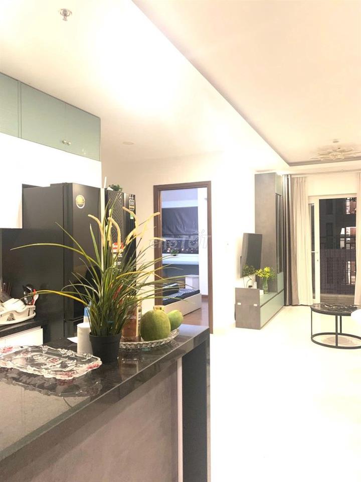 Căn hộ chung cư Sky Center - Phổ Quang :2p ngủ, nội thất,giá 15tr5
