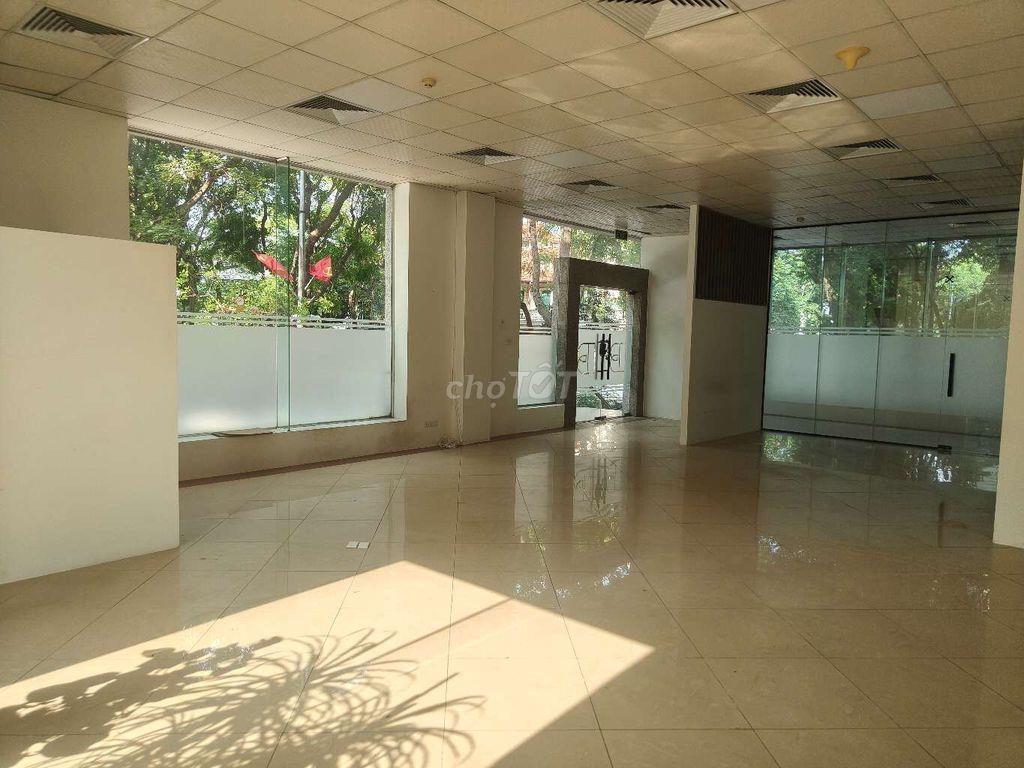 Cho Thuê 150m Tầng 1 Toà Nhà COTANA Building