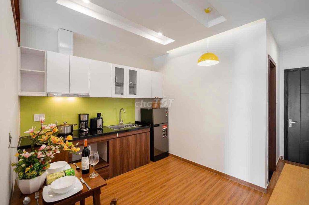 1 PHÒNG NGỦ BAN CÔNG FULL NỘI THẤT NGAY TRUNG TÂM