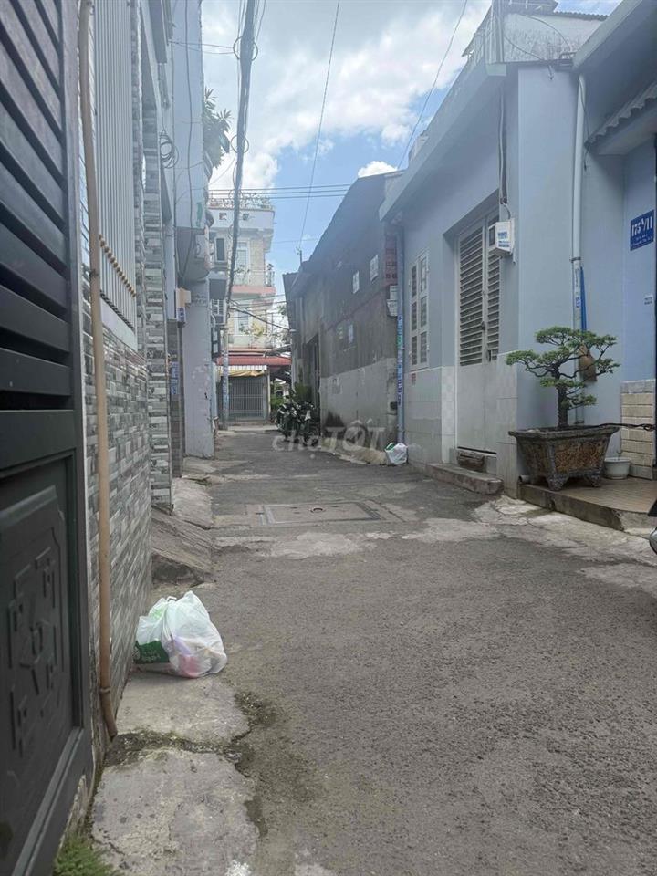 bán nhà 3.3 x 10 shr hem xe hơi 1 tret 1 lau