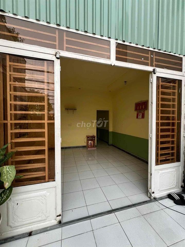Thuê nhà nguyên căn 100m2 2PN 1VS