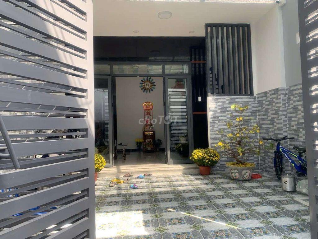 Phòng trọ mới ngay sát công viên phần mềm Quang Trung