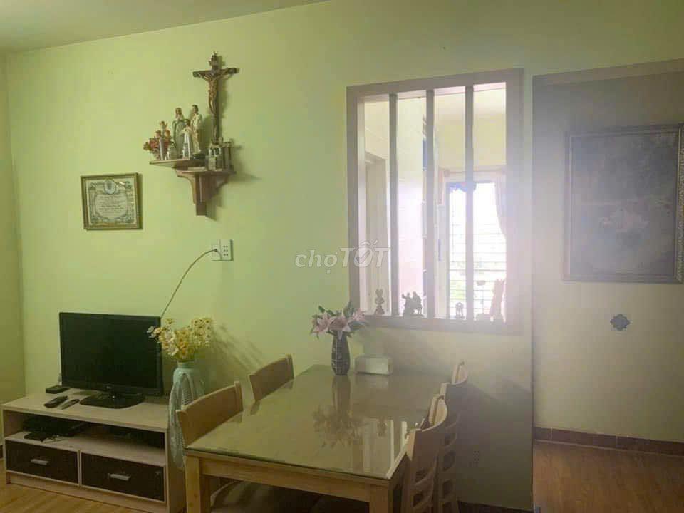 Chung cư Thống Nhất- căn 2p ngủ, Nội thất, lầu 3, giá 6,5tr/tháng