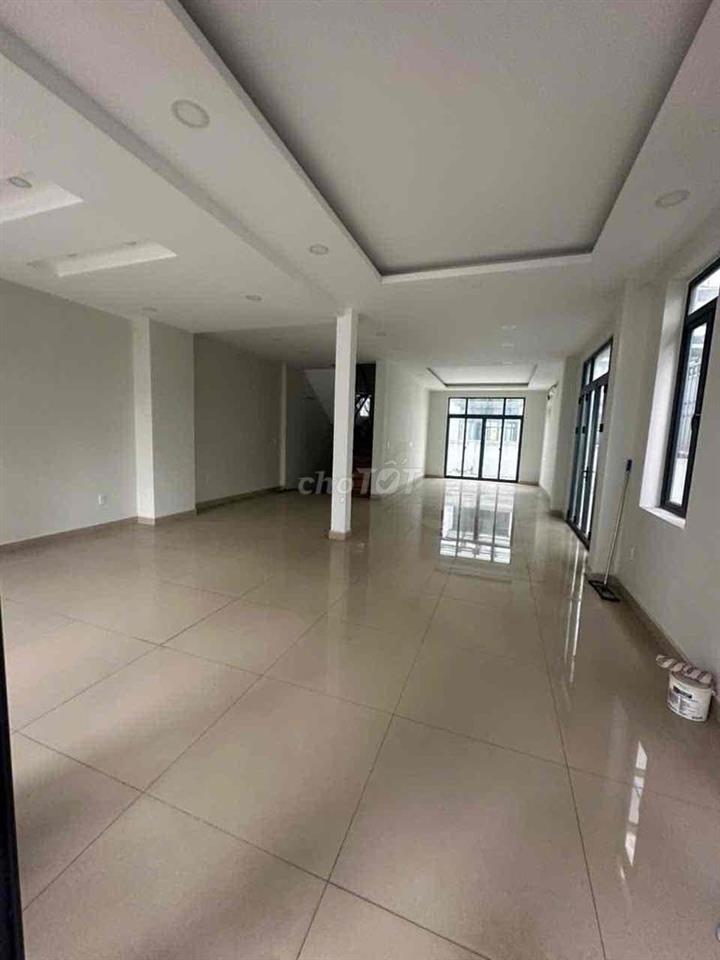 Cho Thuê Biệt Thự Đông Tăng Long P.Trường Thạnh.Q9