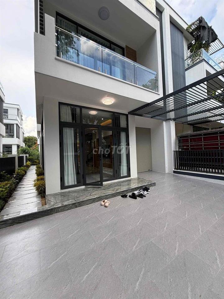 CHO THUÊ BIỆT THỰ FULl NộI THẤT KĐT ĐÔNG TĂNG LONG Q9