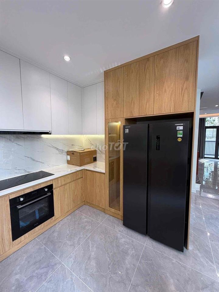 CHO THUÊ BIỆT THỰ FULl NộI THẤT KĐT ĐÔNG TĂNG LONG Q9