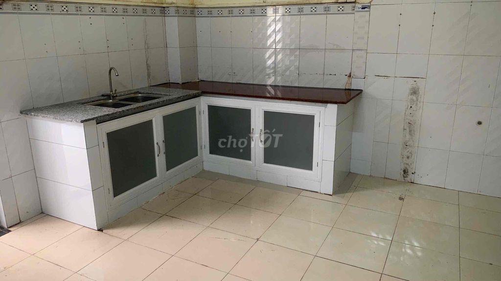 Cho Thuê Nhà Nguyên Căn Rộng rãi Gần Chợ Long Trường.Q9