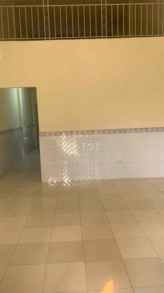 Cho Thuê Nhà Nguyên Căn Rộng rãi Gần Chợ Long Trường.Q9