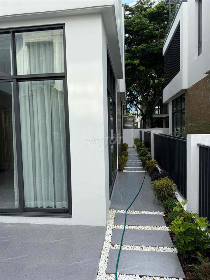 Cho Thuê Căn Biệt Thự full nội thất KĐT Đông Tăng Long.Q9