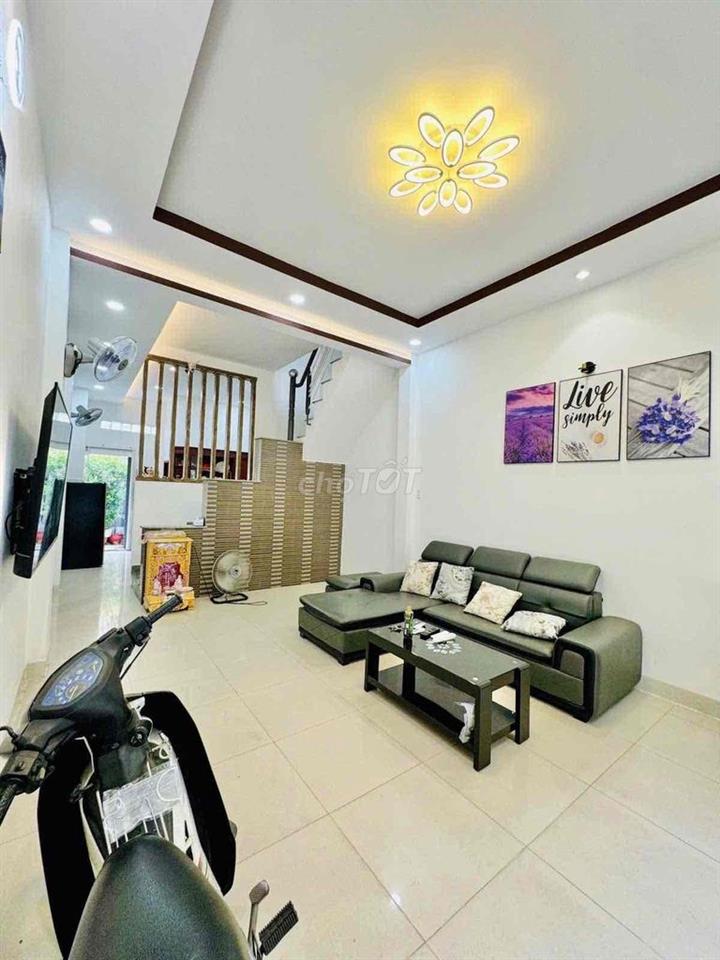 NHÀ NGUYÊN CĂN 2 MẶT TIỀN – GIÁ CHỈ 12TRIỆU/THÁNG, HIẾM CÓ KHÓ TÌM!