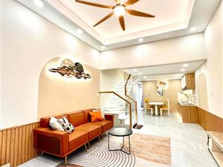 HÀNG HIẾM XE HƠI NGỦ TRONG NHÀ 3 PN NHÀ MỚI XÂY FULL NỘI THẤT