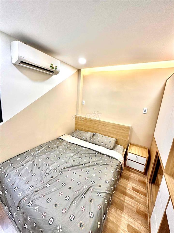NHÀ HẺM XE HƠI NGỦ TRONG NHÀ 3 PN NHÀ MỚI XÂY FULL NỘI THẤT