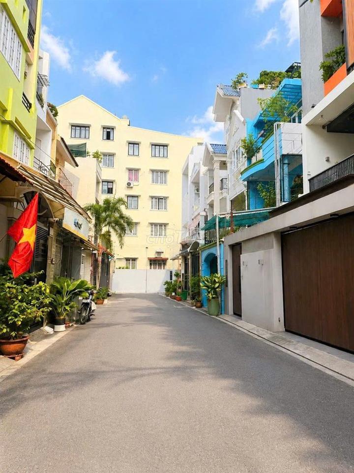 Giá 15Tỷ, Nguyễn Minh Hoàng-K300, HXH 10m 5x20m